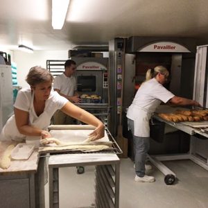 Boulangerie École l'Aura, formation de l'aide-boulanger