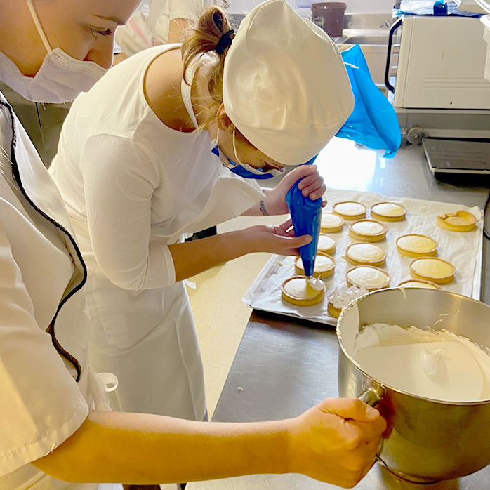 OF CFA École L'Aura formation boulanger four